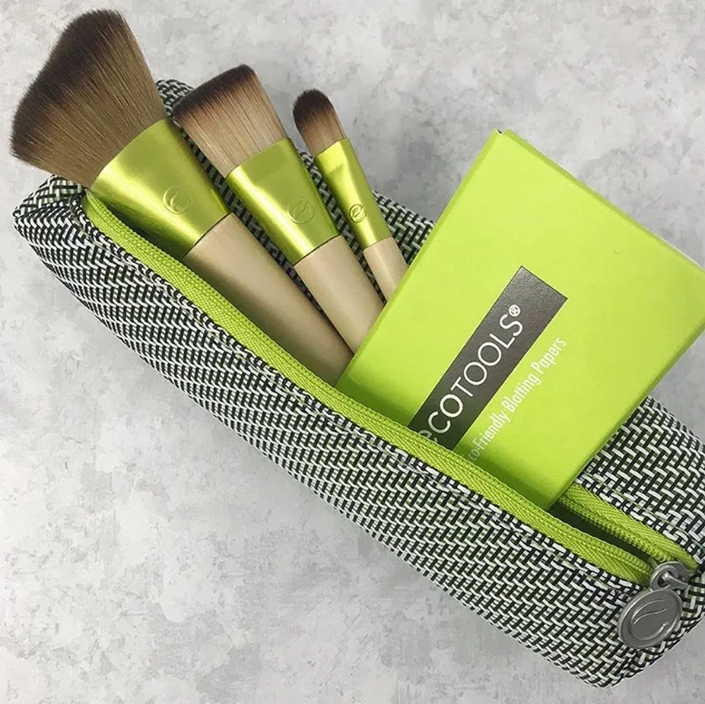EcoTools travel and Glow everyday must have brushes - Picture 6 of 6